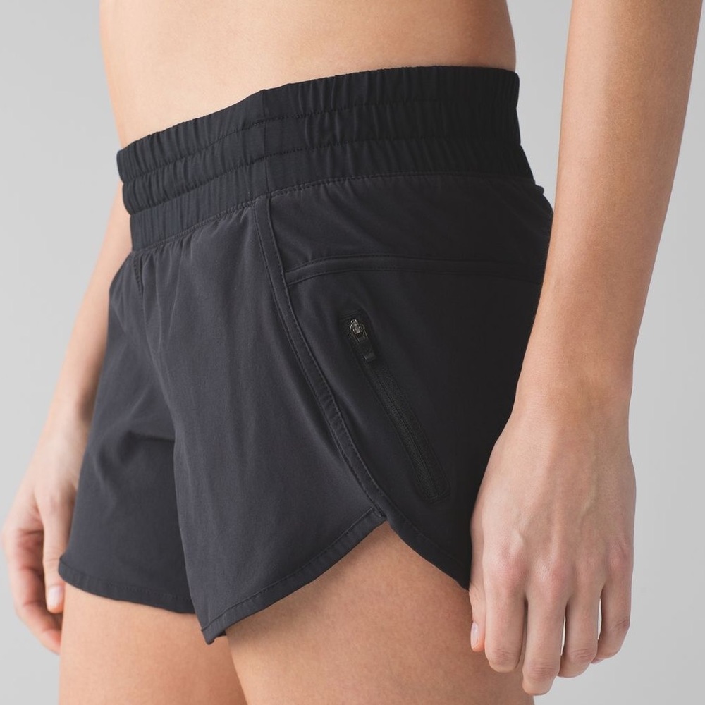 Lululemon Tracker IV Short